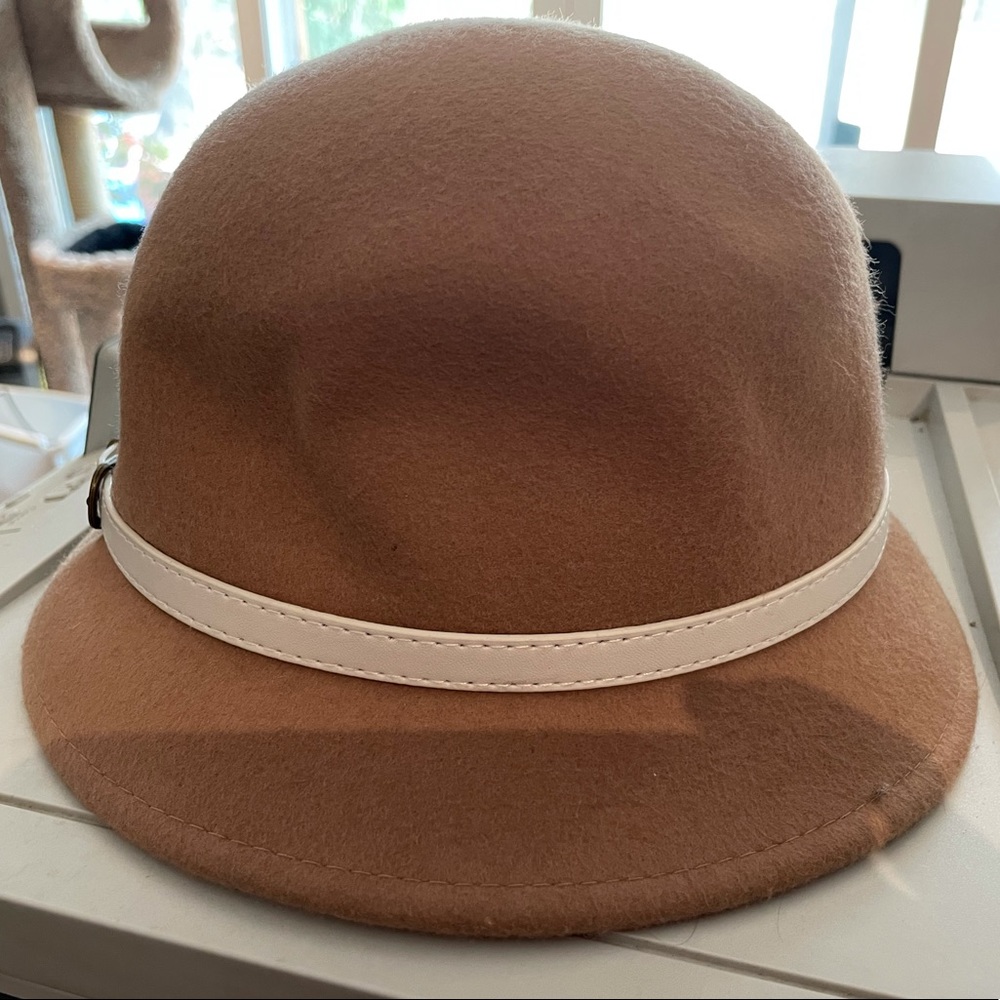 Brown Cloche Hate with White Decorative Belt